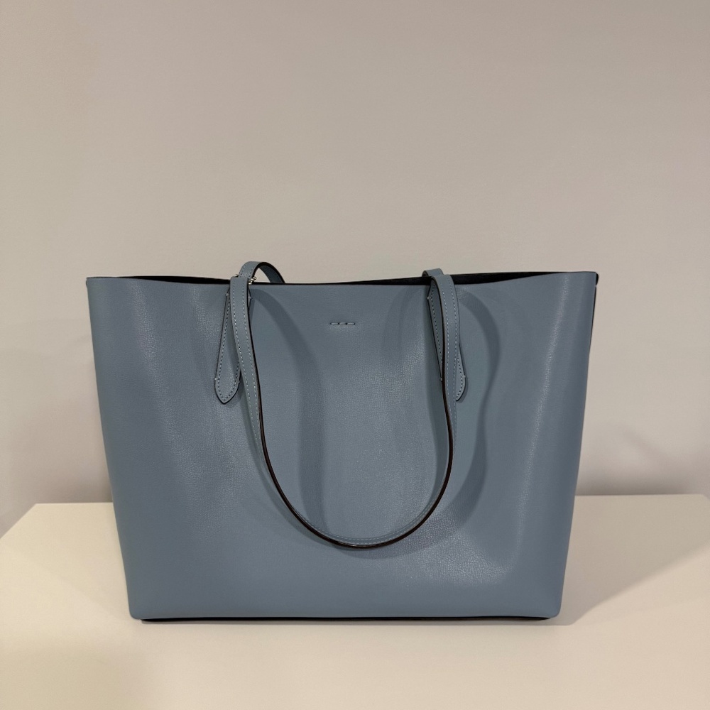 Authentic Coach Avenue Shoulder Tote Bag Leather